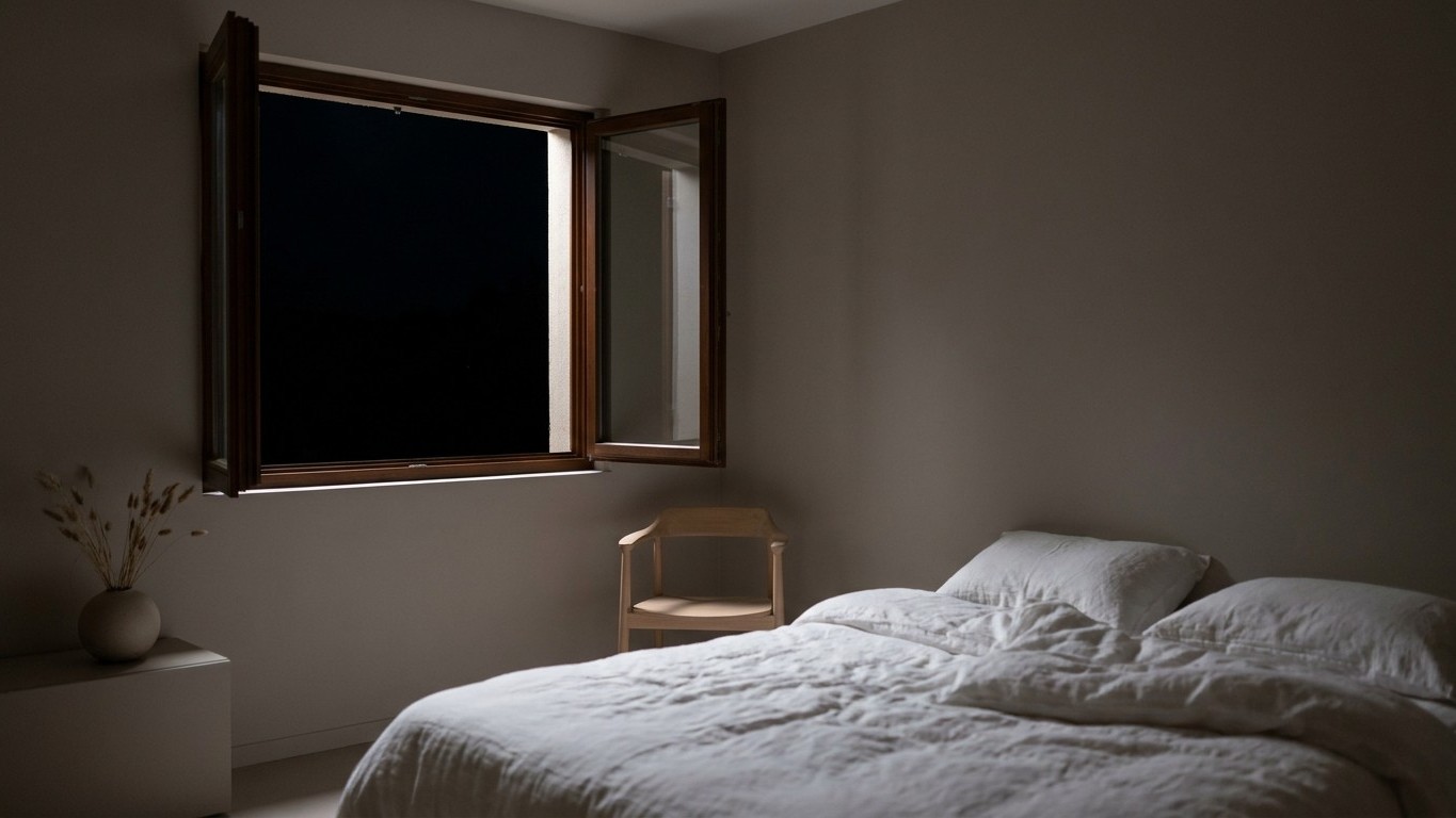 Ce réflexe que tout le monde a dès que les soirées se réchauffent est la première cause de mauvais sommeil au printemps